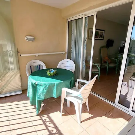 T2 Avec Piscine, Parking Prive A 200m Des Plages Et Commerces - Fr-1-316-237 *